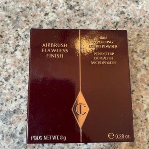 NWT Airbrush Flawless Finish in Light